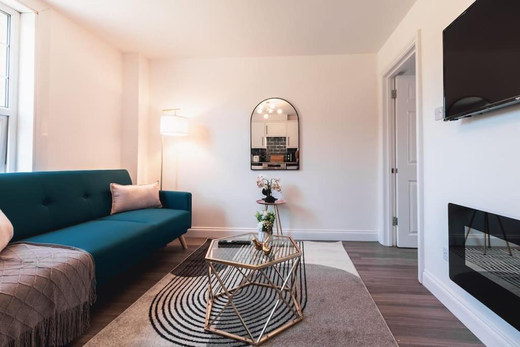 Barite - 1 Bedroom Flat * Reading