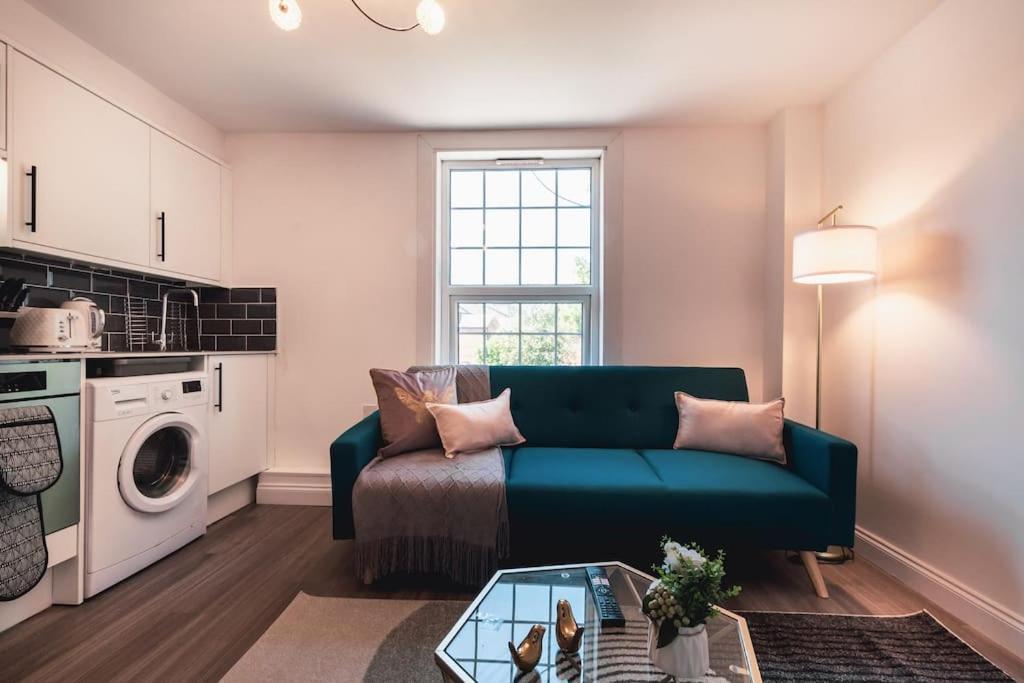 Barite - 1 Bedroom Flat *